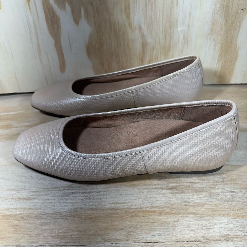Vionic Orinda Square Toe Flats Women’s Size 9